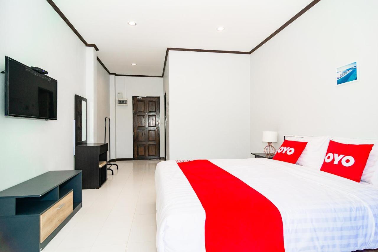 Oyo 533 Runya Poolvilla Прачуап Кири Кан Екстериор снимка