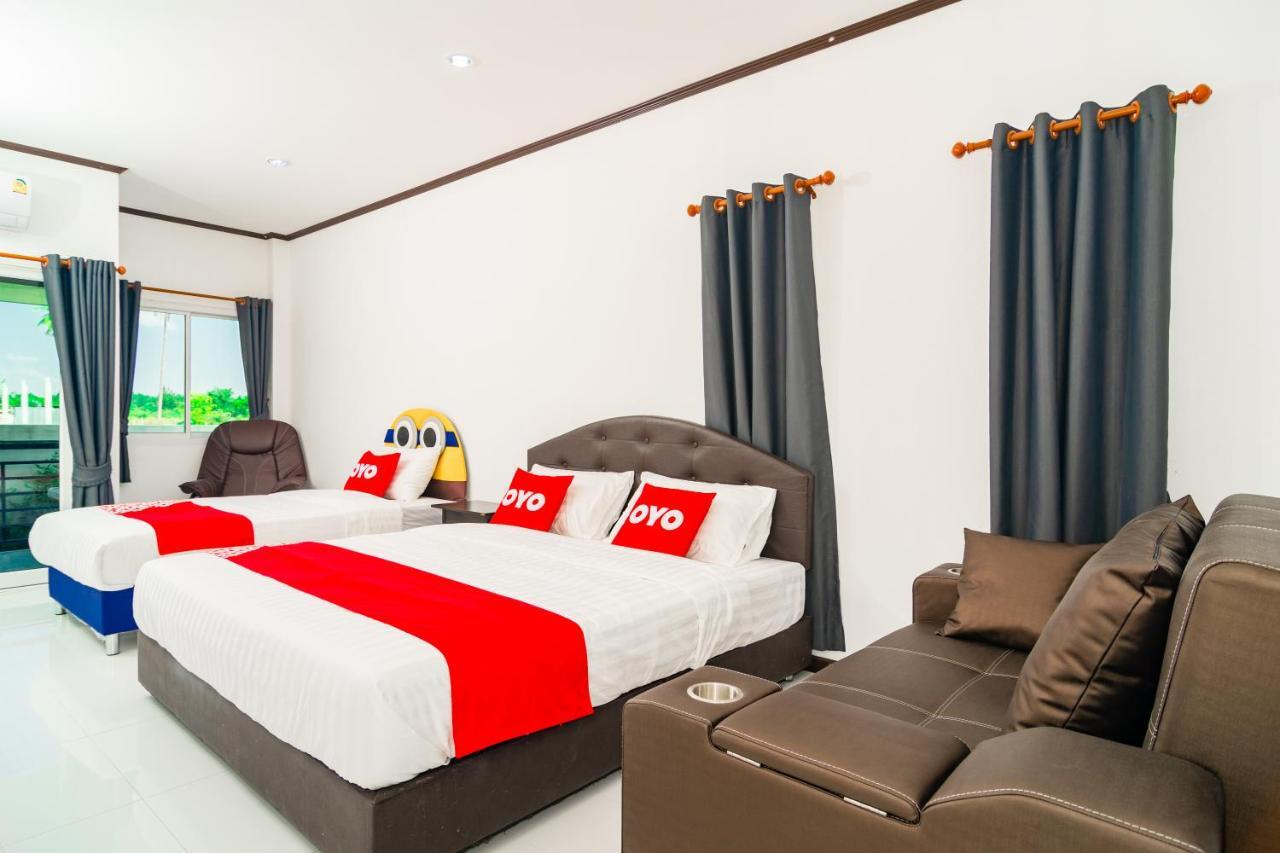 Oyo 533 Runya Poolvilla Прачуап Кири Кан Екстериор снимка