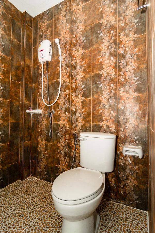 Oyo 533 Runya Poolvilla Прачуап Кири Кан Екстериор снимка